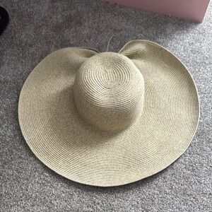 Elegant Tan Wide-Brimmed Hat